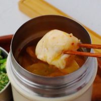 調味料いらずで味が決まる！「豚キムチのもちーずスープ」「ブロッコリーのツナ卵」2品弁当