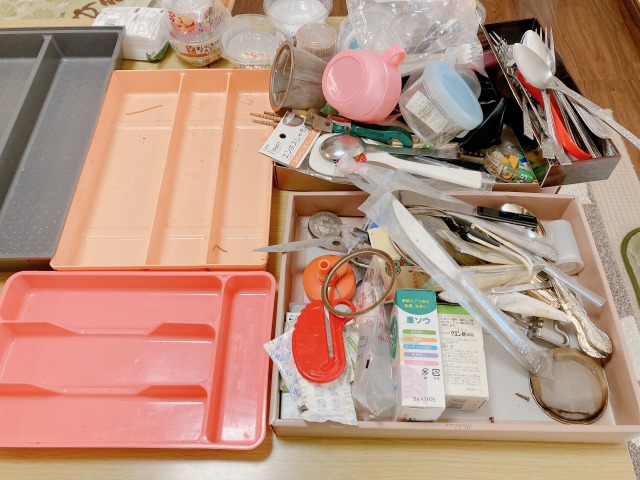 仕分けをしたキッチンアイテム