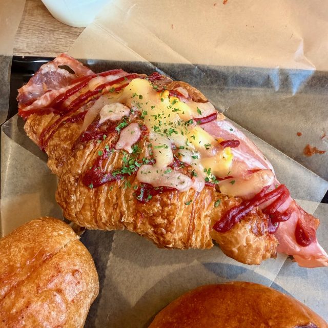 クロワッサンサンド