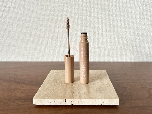 セザンヌ　極細アイブロウマスカラ