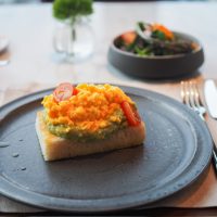 【浜松町】絶景とともに味わう朝食体験！フェアモント東京「Kiln & Tonic」で迎える贅沢な朝