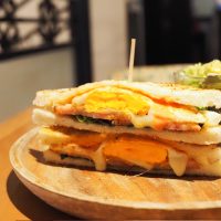 【御茶ノ水】毎日7:30オープン！神田川沿いの「淡路坂珈琲 お茶の水店」でモーニング