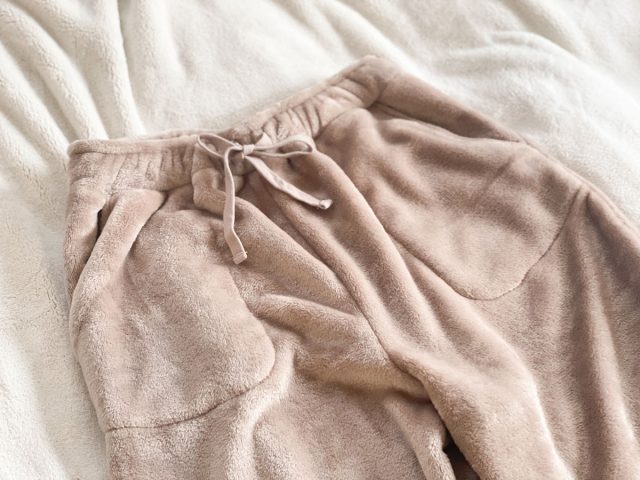 軽くてあったかい はく毛布 ルームパンツ