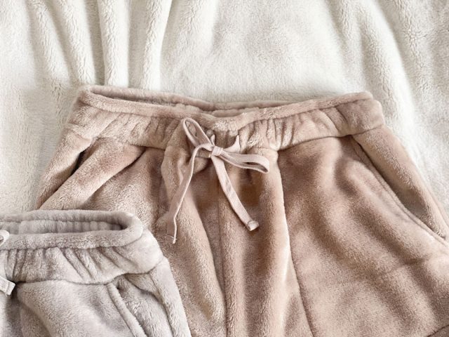 軽くてあったかい はく毛布 ルームパンツ
