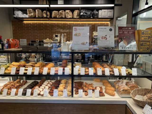 デュヌ・ラルテ店内