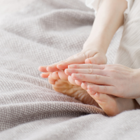 【冷え性改善】自律神経を整える「朝の血流スイッチ」は足首にあり！