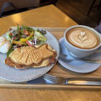 【心斎橋】こんなモーニング初めて！開店時間からにぎわう「心斎橋焙煎所」