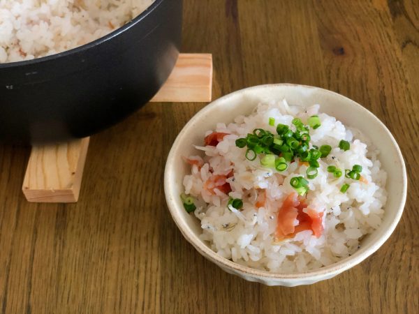梅干しとじゃこの炊き込みご飯