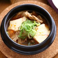 冷え知らずの体へ！包丁不要で簡単♪「温活きのこスンドゥブ」