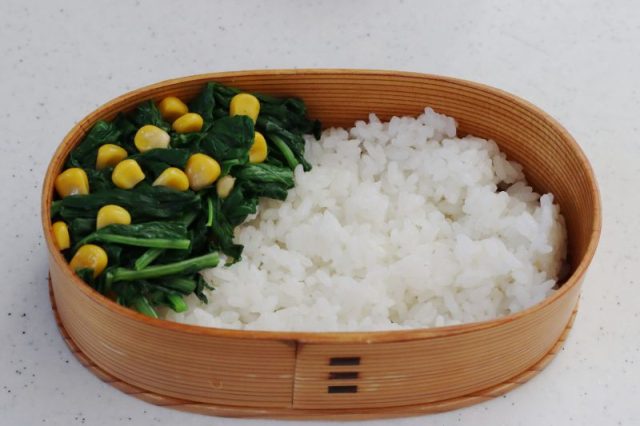 2品弁当の詰め方プロセス