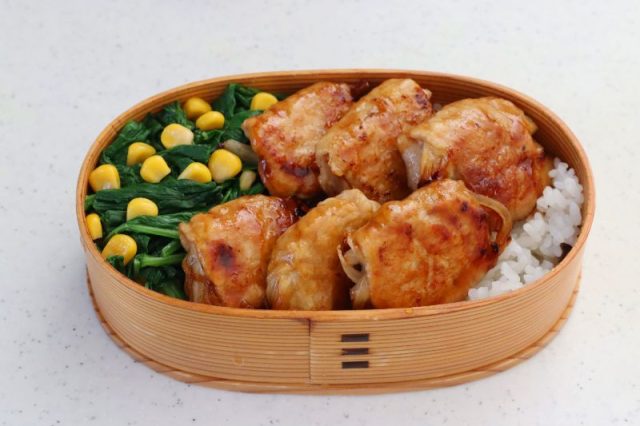 2品弁当の詰め方プロセス