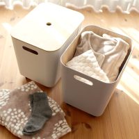 あふれ返るモノたちがスッキリ！お部屋が整う「キャスター付き収納」