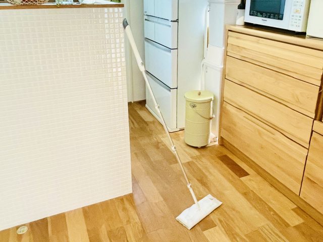フローリングワイパー