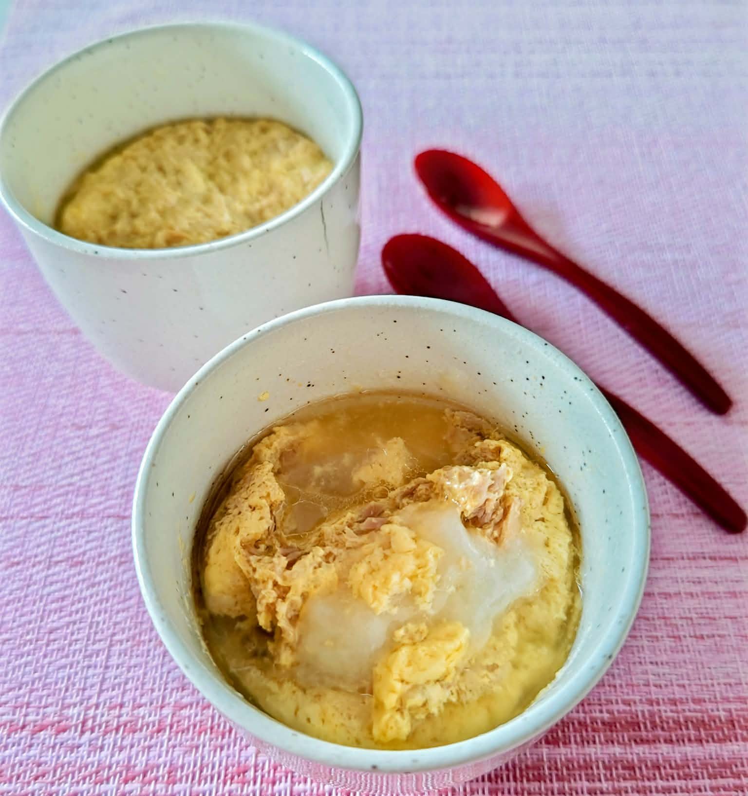 お餅が余っていたら！レンジ4分で作る「餅入り茶碗蒸し」