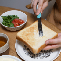 朝のプチストレスが解消した！我が家で1本3役のミニマルナイフ「アルコスナイフ」