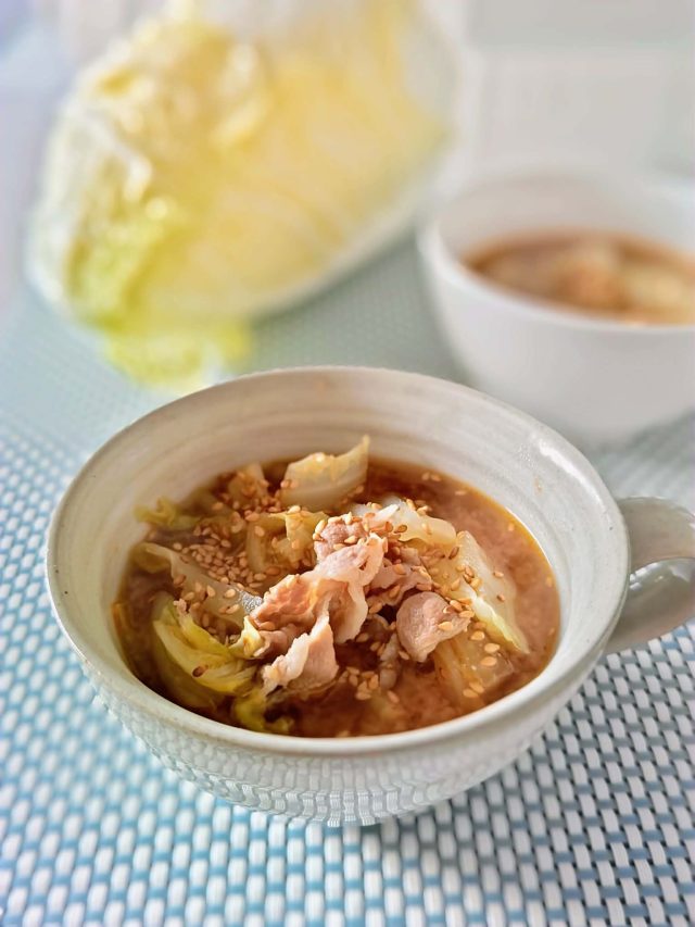 白菜と豚肉のピリ辛スープ