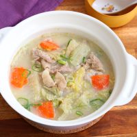 鍋つゆ不要！低糖質で胃に優しい♪「ごま豆乳白菜鍋」