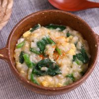疲れた胃を労わる！栄養たっぷり「ほうれん草卵あんかけ雑炊」