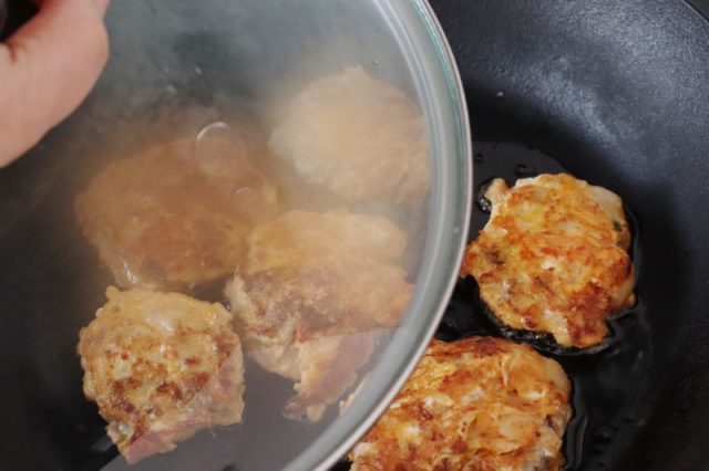 豚キムチのピカタ