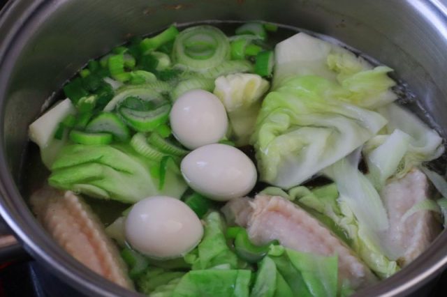 手羽中とうずら卵の和スープ