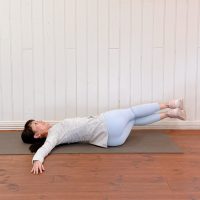 運動したくない！でも「くびれ」は作れる♪寝たまま1分「ゆらゆらダイエット」