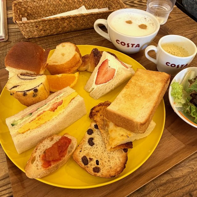 マルルーセット パン盛り合わせ