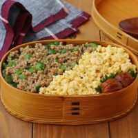 レンチンで完結◎忙しい朝に助かる「のっけ弁」レシピ3つ