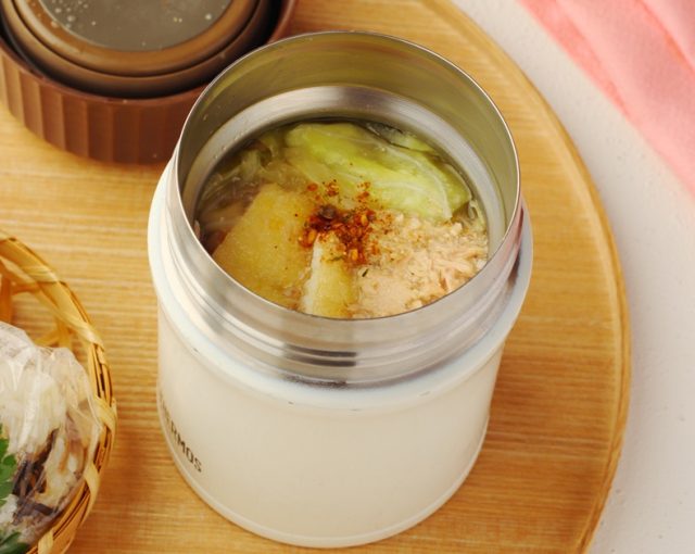 ツナとキャベツのごま味噌スープ