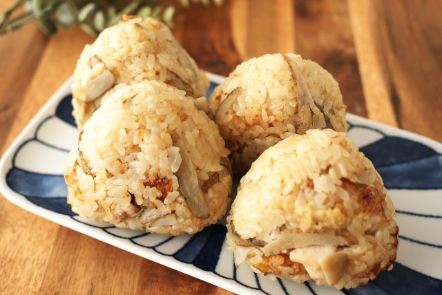 鶏ごぼうおにぎり