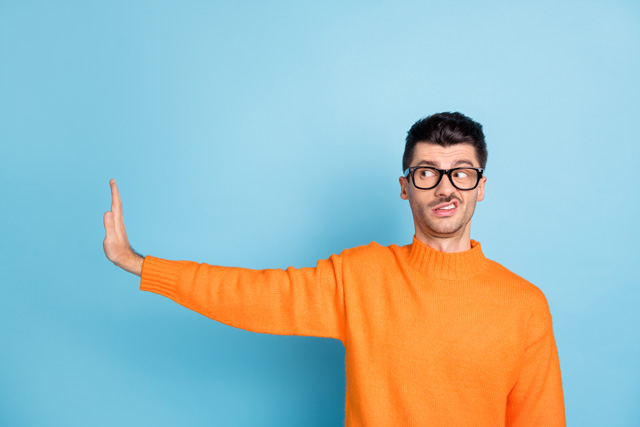 避ける いやがる