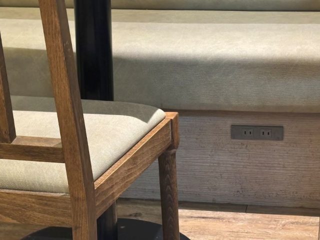 店内のコンセント