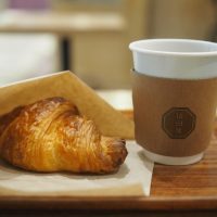 平日が狙い目！「猿田彦珈琲」の自家製ベーカリー付きモーニングセット