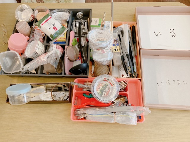 キッチン用品の仕分け