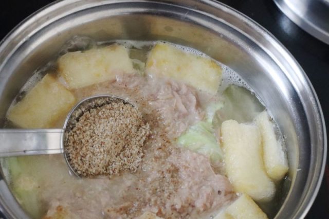 スープとすりごま