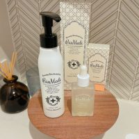 時短もうるおいも諦めない！「ビオメディ エッセンスミルクリーム」と「ザ セラム」