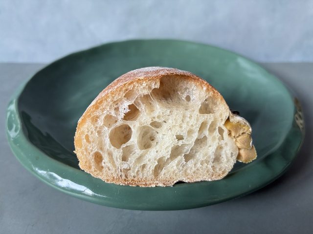 オリーブのリュスティック 断面