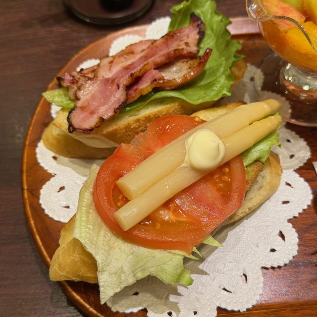 オープンサンド