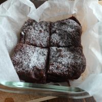 オーブン不要＆材料3つ！しっとり濃厚「ブラウニー」の作り方