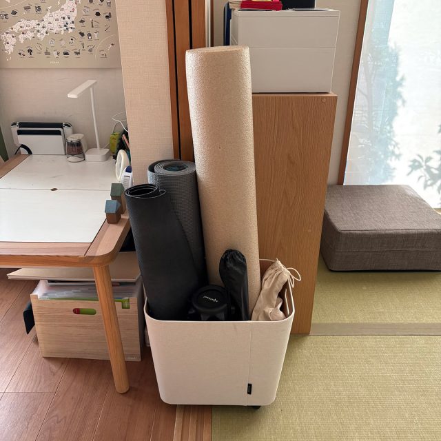 Ordre 立てて収納できる フィットネス収納