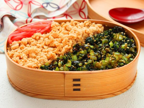 「鶏たまご&小松菜」そぼろ弁当