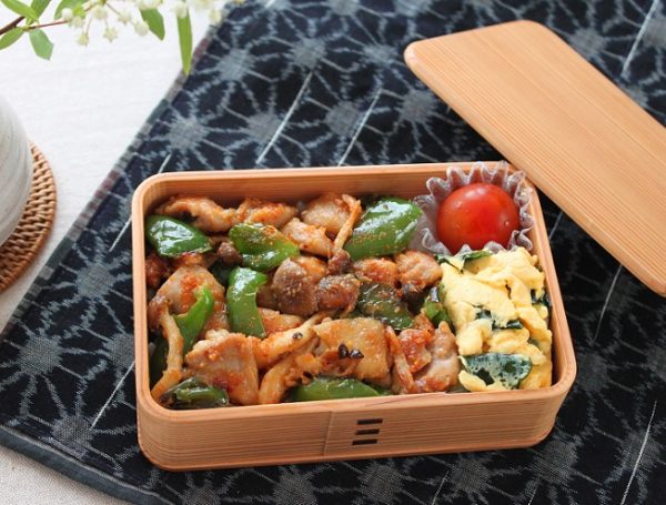 鶏とピーマンの味噌炒め