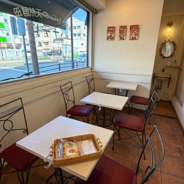 パナデロ 小路店 イートインスペース
