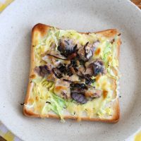 5分で完成！頭もスッキリ「鯖缶×キャベツの塩昆布マヨトースト」