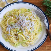 レンジで簡単！カルシウムたっぷり「春キャベツとしらすのレモンバターパスタ」