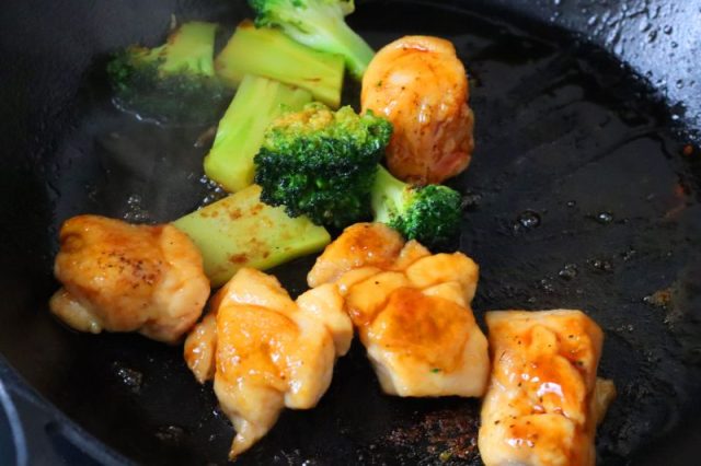 鶏とブロッコリーのオイスターソース照り焼き