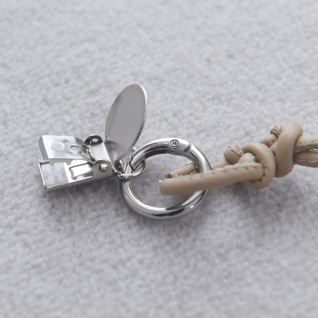 ハットクリップ