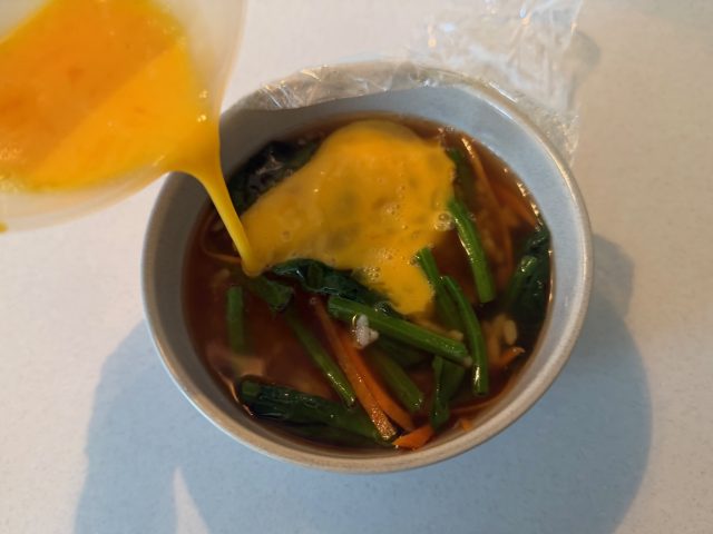 溶き卵を追加する