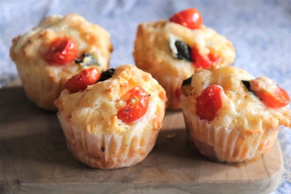 プチトマトとチーズのお食事マフィン