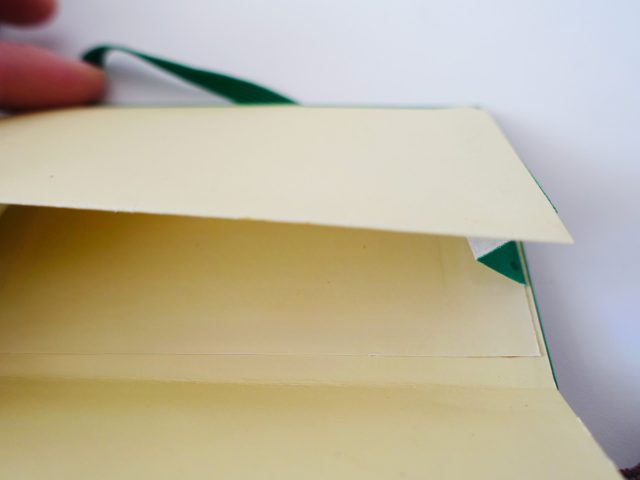 モレスキンノートのポケット