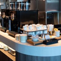 「ご自由にお取りください」を英語で言うと？